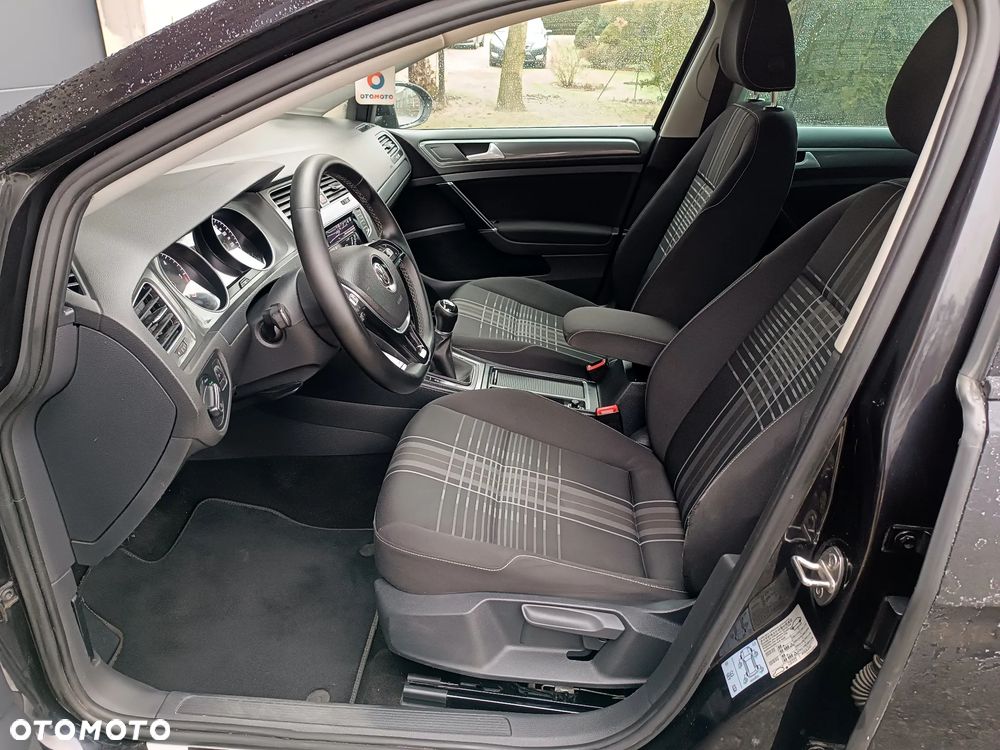Volkswagen Golf 2.0 TDI BlueMotion Technology Lounge - 11