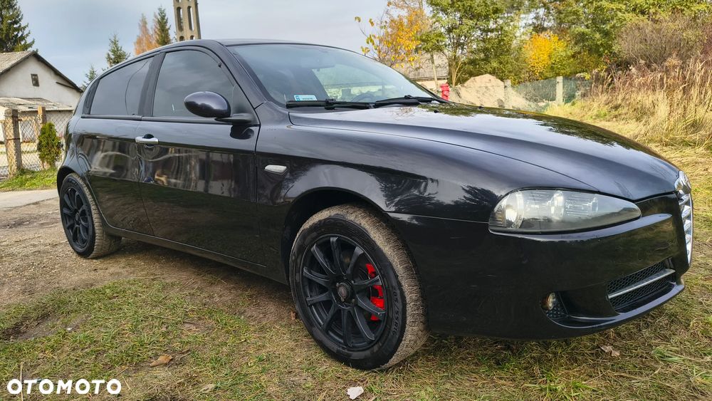 Alfa Romeo 147 1.6 Twin Spark ECO Distinctive - 1