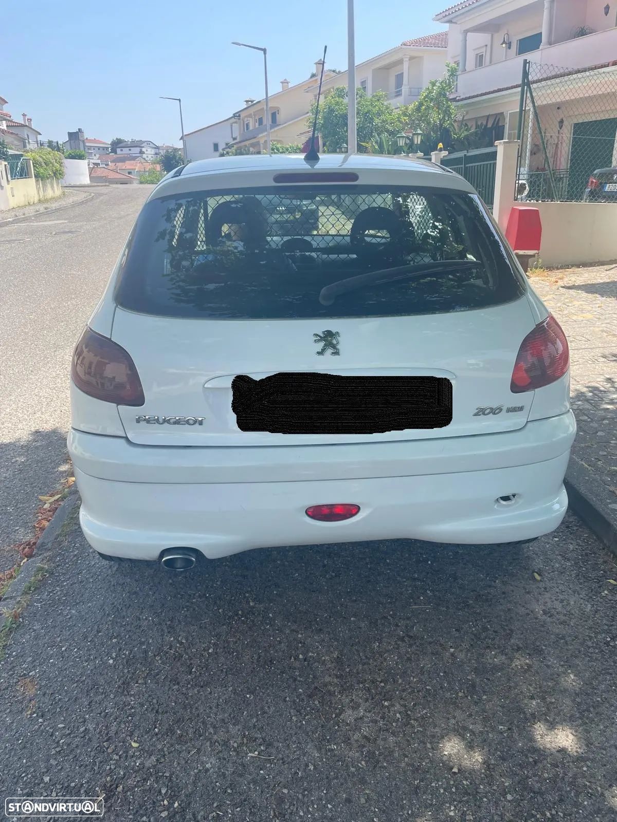 Peugeot 206 - 1