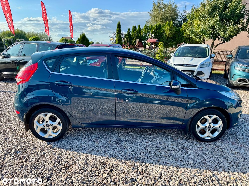 Ford Fiesta - 24