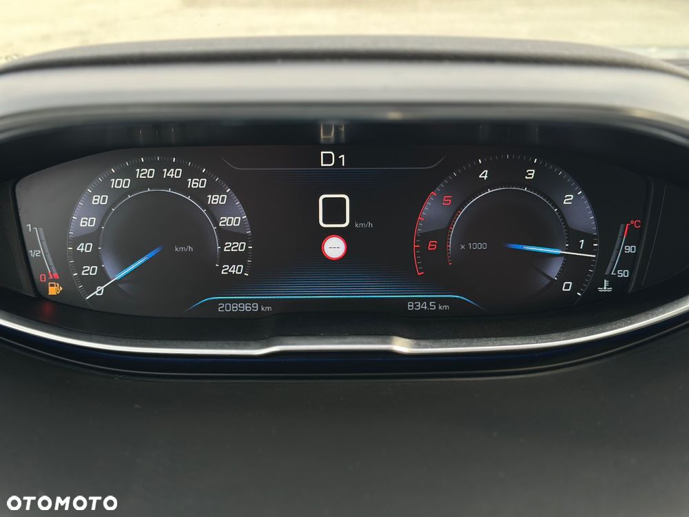Peugeot 5008 1.5 BlueHDi Active S&S EAT8 - 14