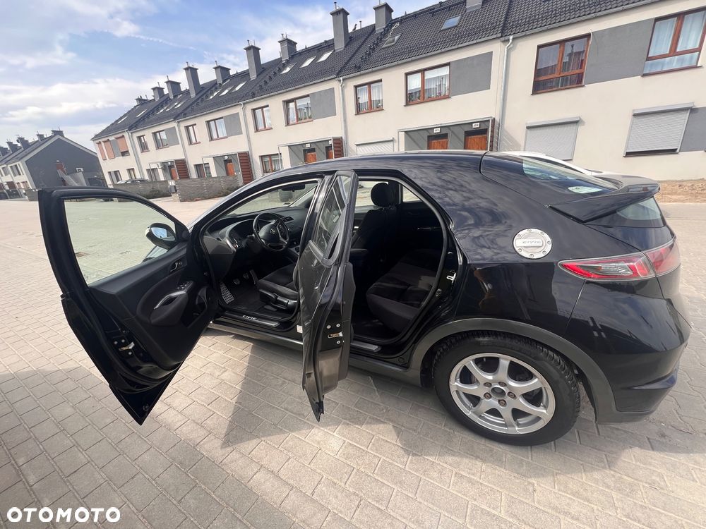 Honda Civic 1.8 Sport - 8