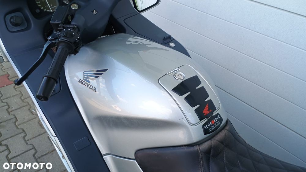 Honda ST - 11