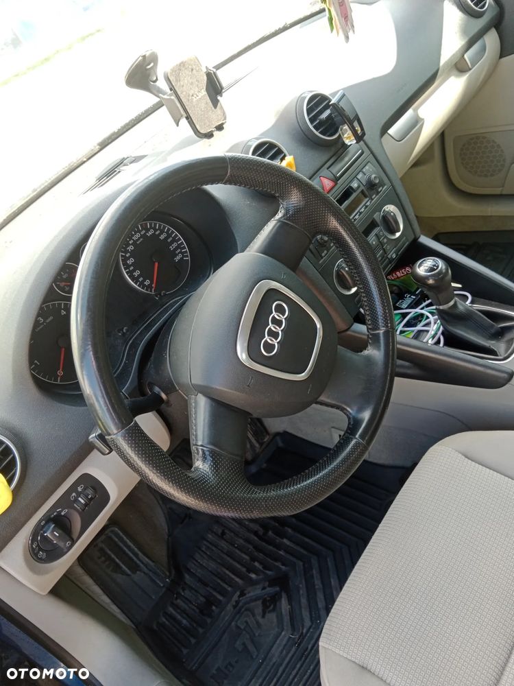 Audi A3 1.9 TDI DPF e - 16