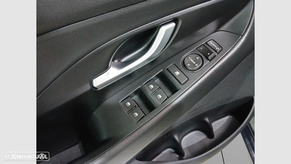 Hyundai i30 1.0 T-GDI Style Plus - 11