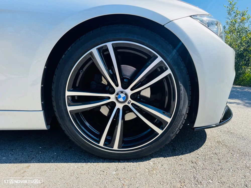 BMW 320 d Auto Pack M - 9