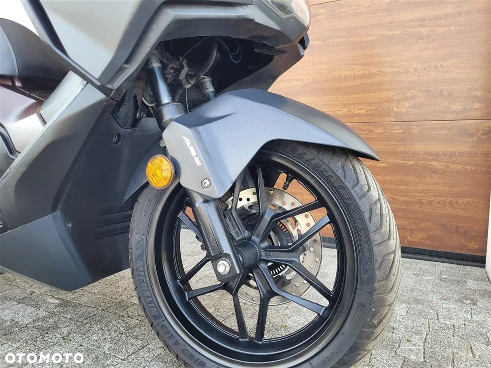 Honda NSS - 5