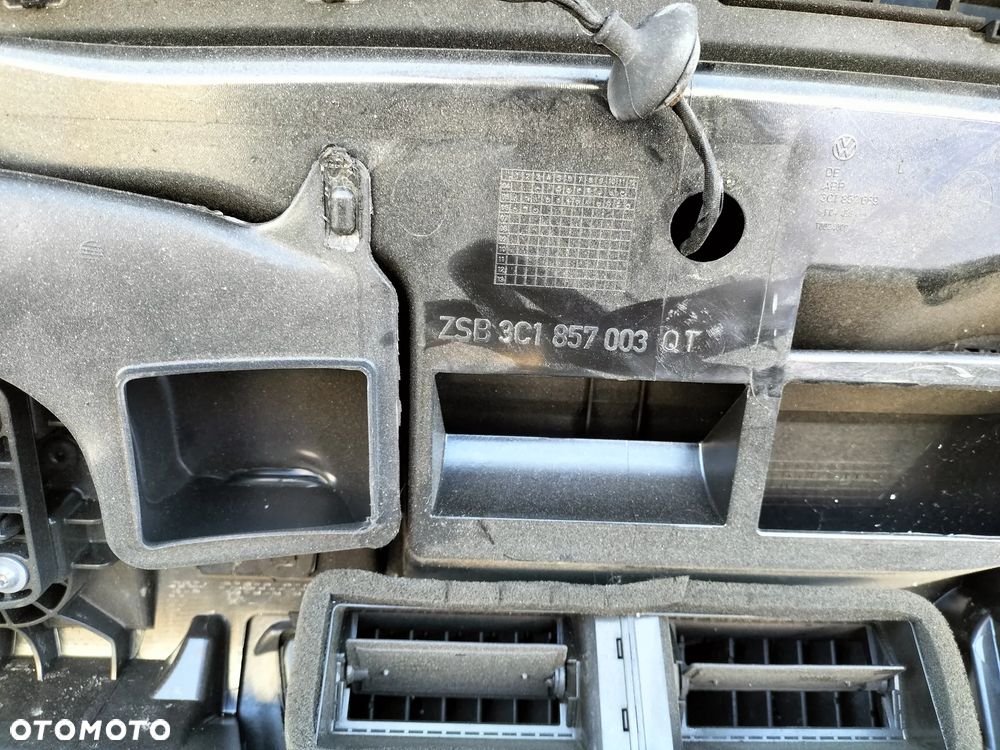 DESKA ROZDZIELCZA KONSOLA VOLKSWAGEN PASSAT B6 - 5