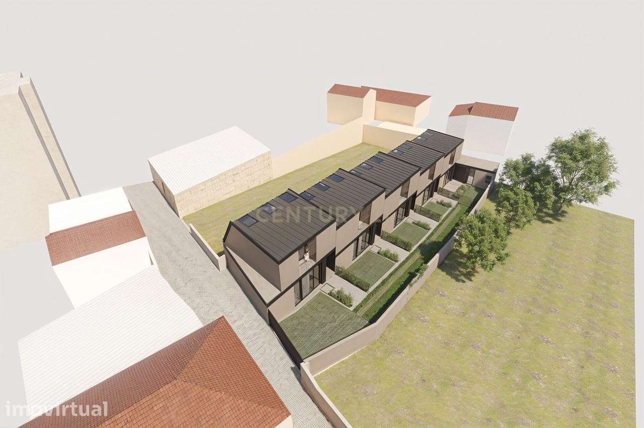 Conjunto de 5 Moradias para Reabilitar com Garagem e Jardim em Localiz - Grande imagem: 5/22
