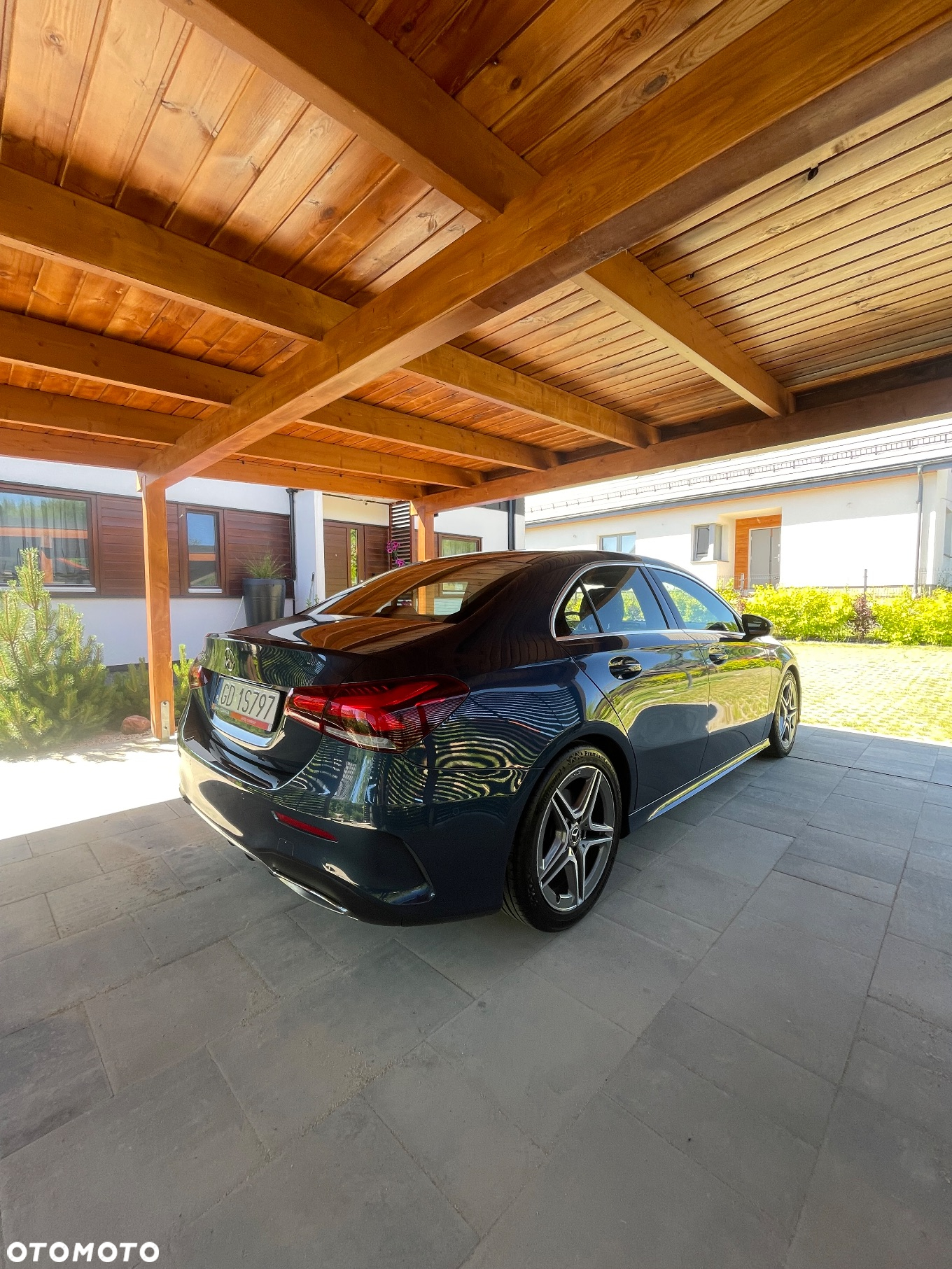 Mercedes-Benz Klasa A 200 AMG Line 7G-DCT - 3