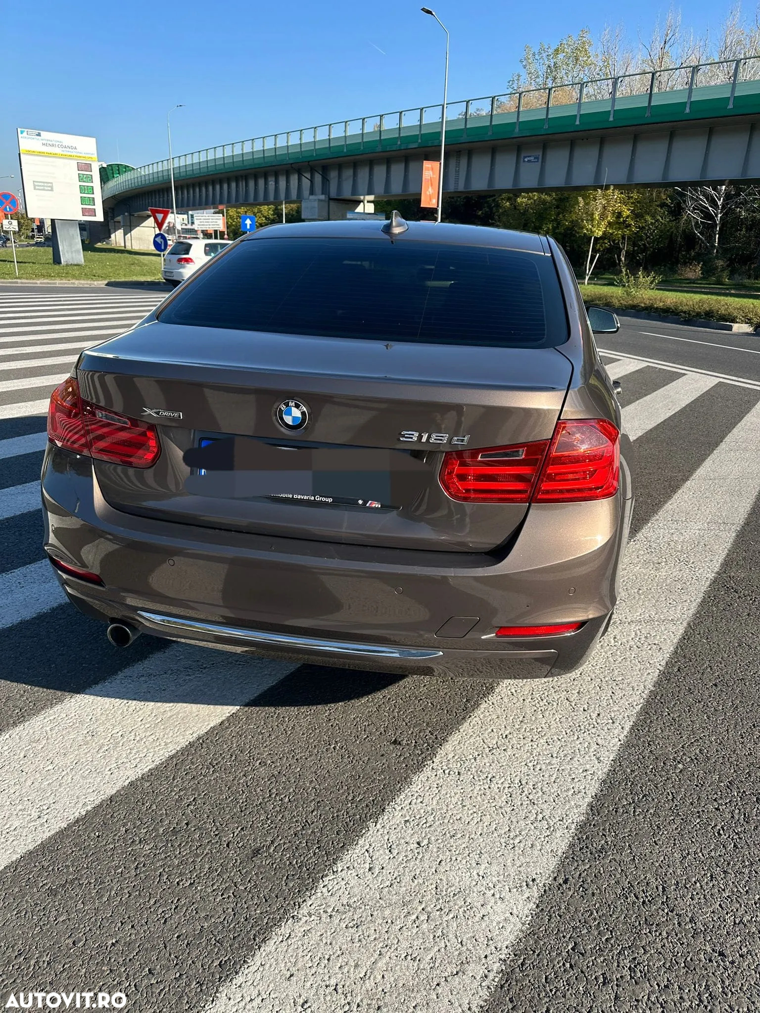 BMW Seria 3 318d xDrive - 7