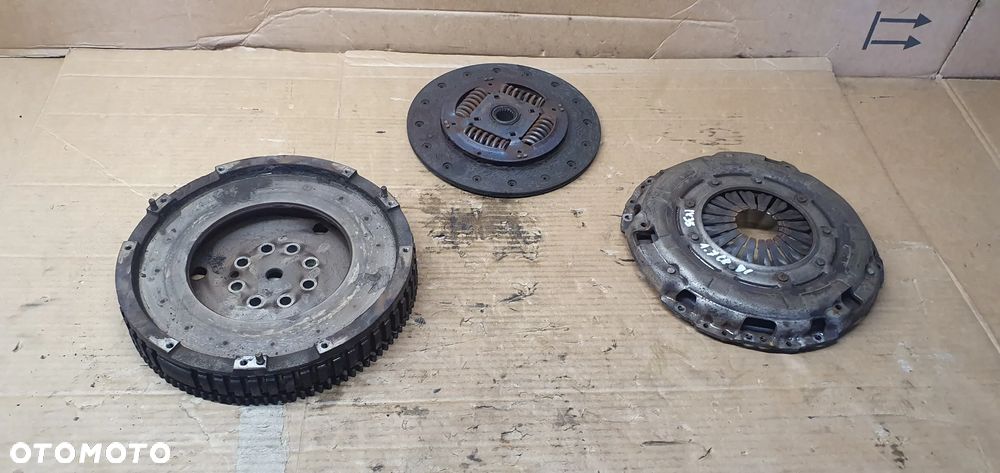 Sprzęgło tarcza docisk koło dwumas Hyundai ix35 1.7 CRDI - 1