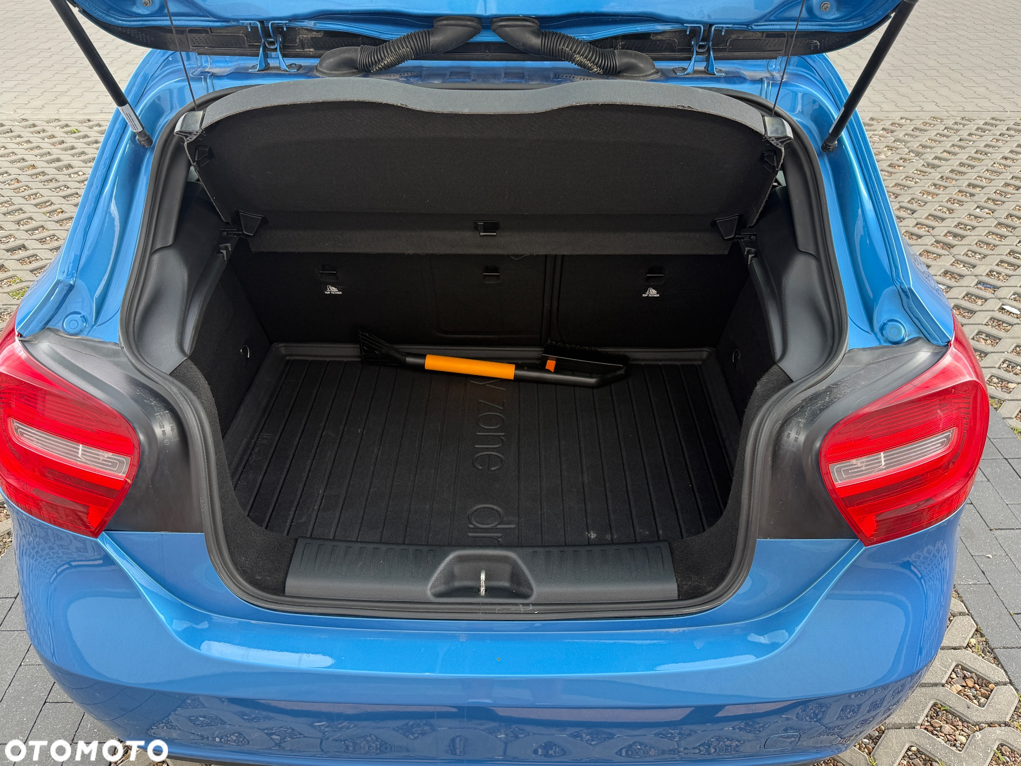 Mercedes-Benz Klasa A 180 (BlueEFFICIENCY) AMG Sport - 9