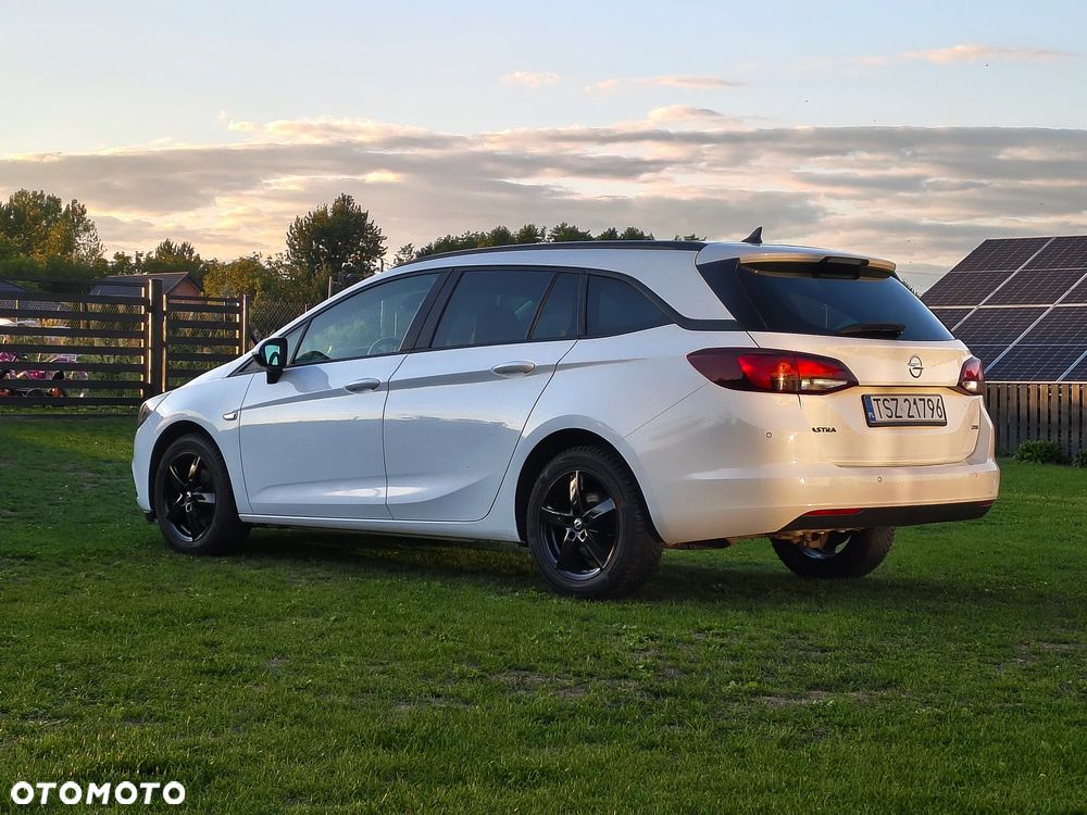 Opel Astra 1.6 CDTI Enjoy - 12