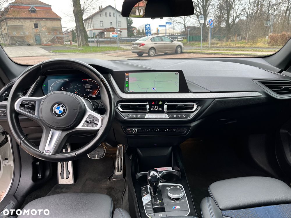 BMW Seria 2 218d - 14