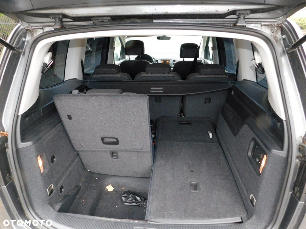 Volkswagen Sharan - 10
