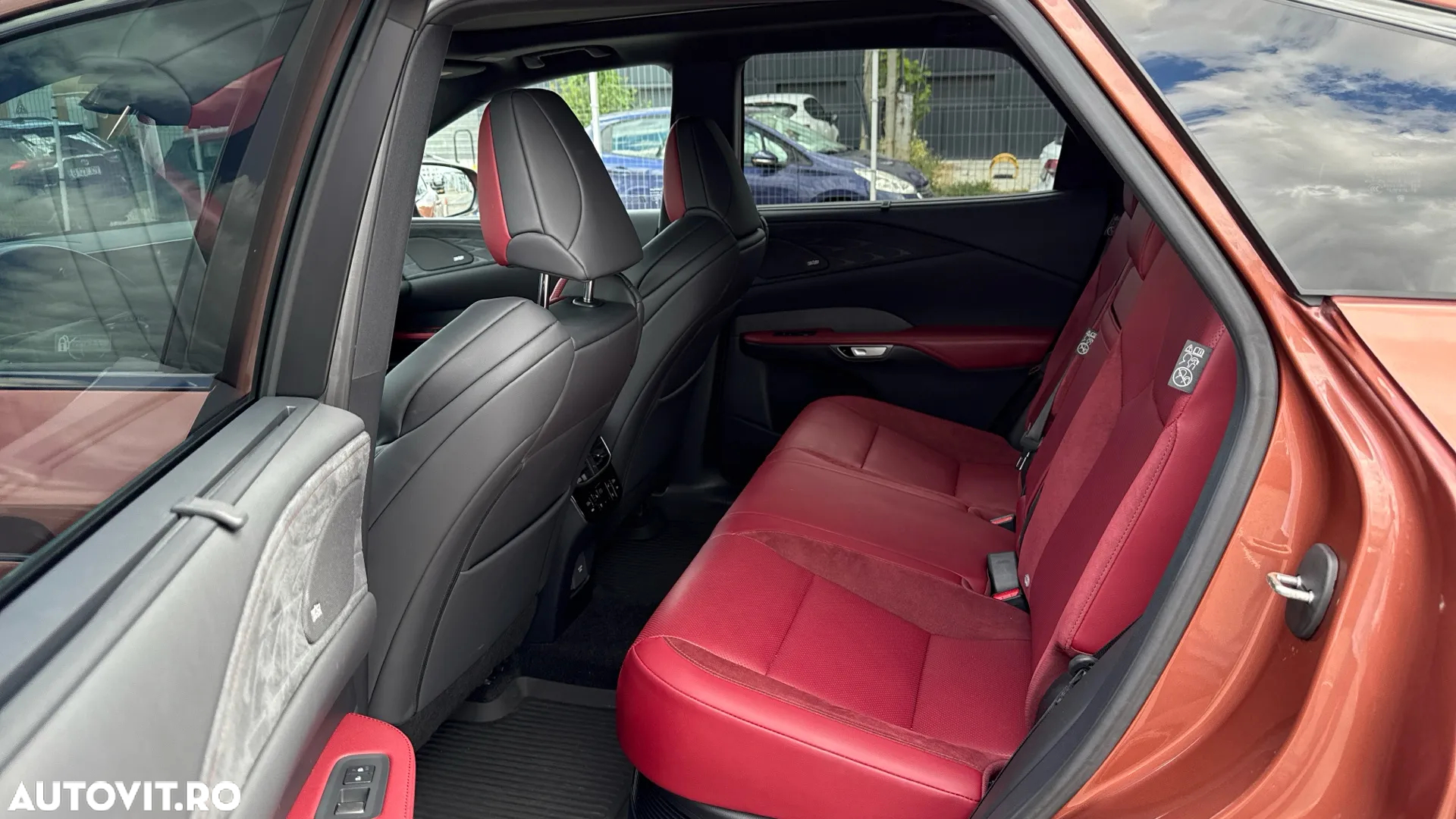 Lexus Seria RX - 13