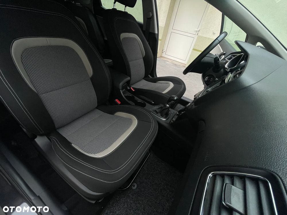 Kia Ceed 1.4 L Business Line Plus - 10