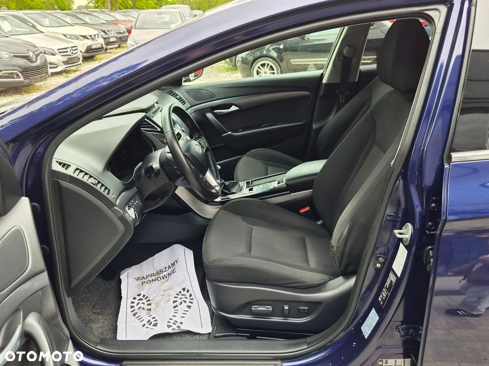 Hyundai i40 Kombi blue 1.6 Family - 27