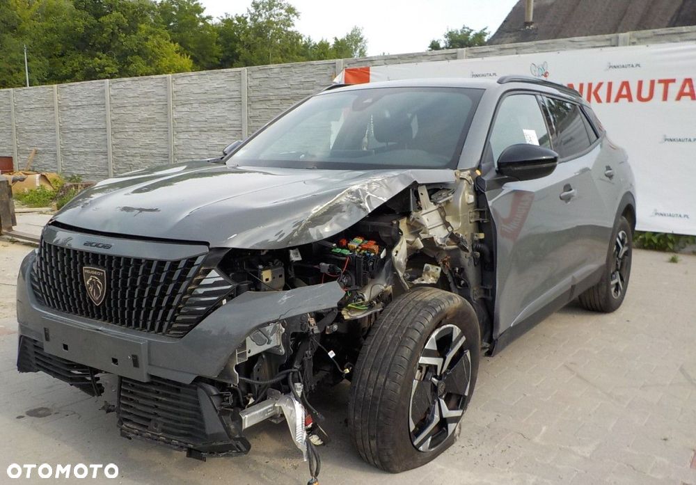 Peugeot 2008 - 12