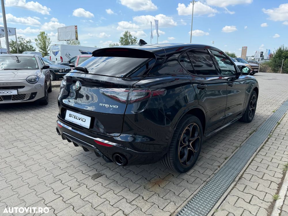 Alfa Romeo Stelvio 2.0 Turbo AWD AT8 Intensa - 6