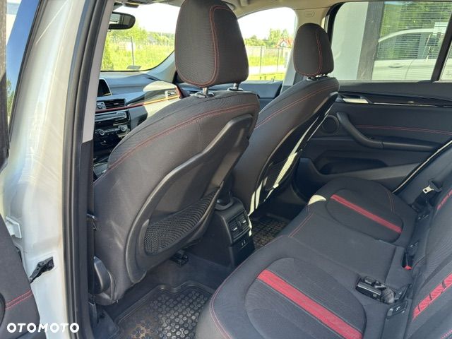 BMW X1 sDrive18i GPF Sport Line - 6