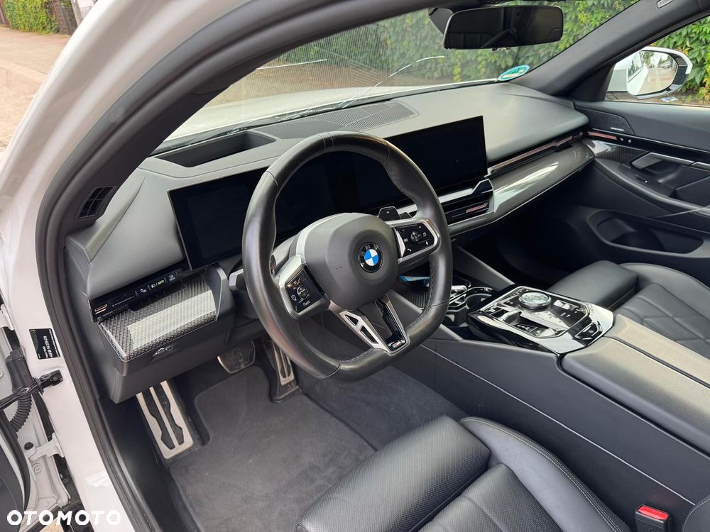 BMW Seria 5 520d xDrive mHEV M Sport - 30