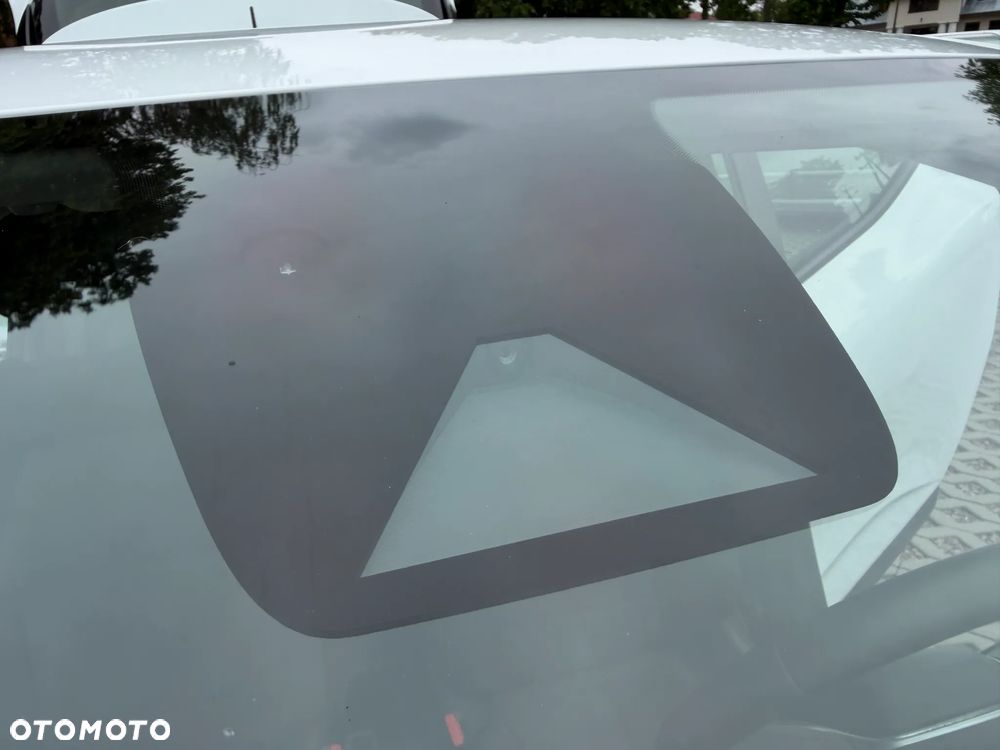 Renault Clio 1.6 E-TECH Zen - 26