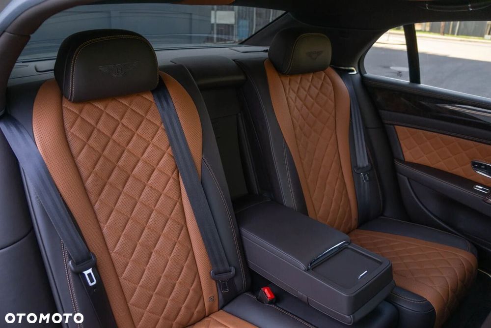 Bentley Flying Spur - 29