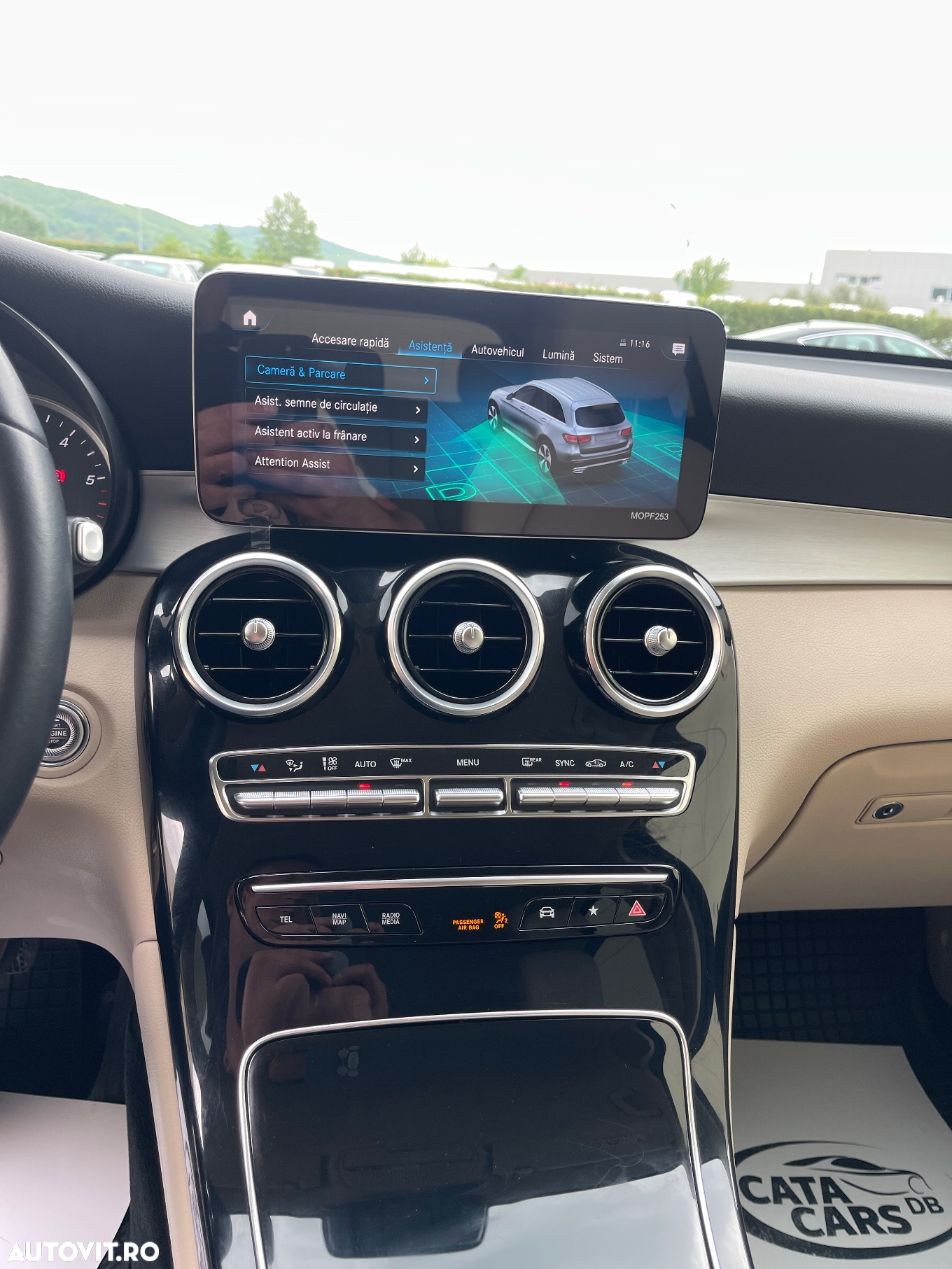 Mercedes-Benz GLC 200 d 4Matic 9G-TRONIC - 36