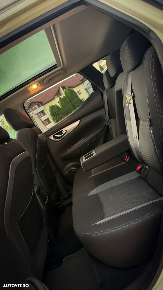Nissan Qashqai 1.3 DIG-T TEKNA - 7