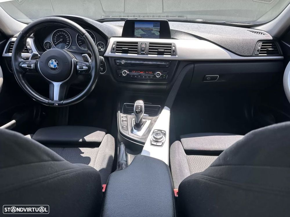 BMW 320 d Aut. Sport Line - 33