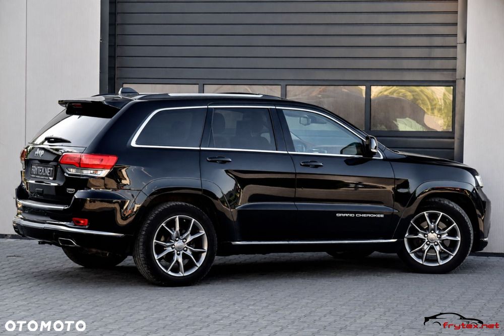 Jeep Grand Cherokee - 12