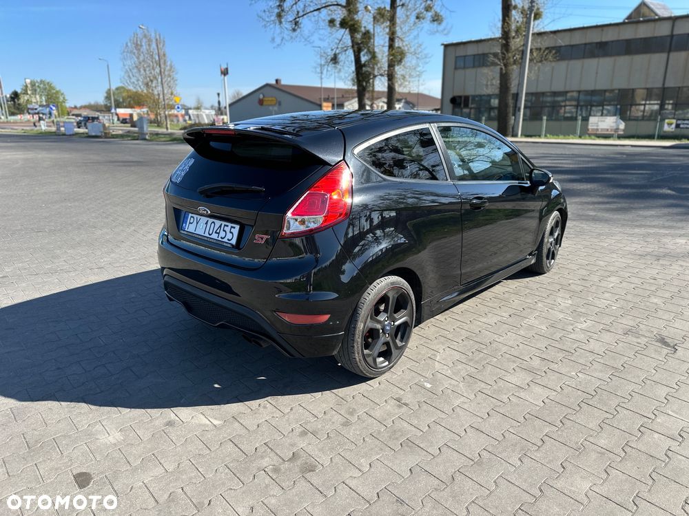 Ford Fiesta ST2 - 6