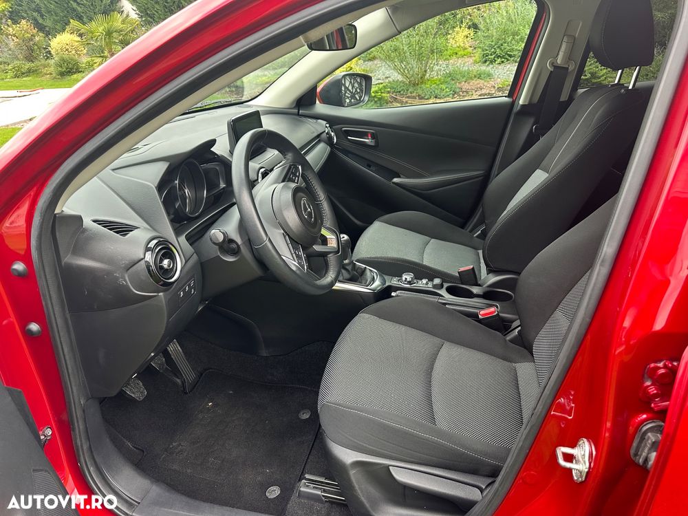 Mazda 2 - 7