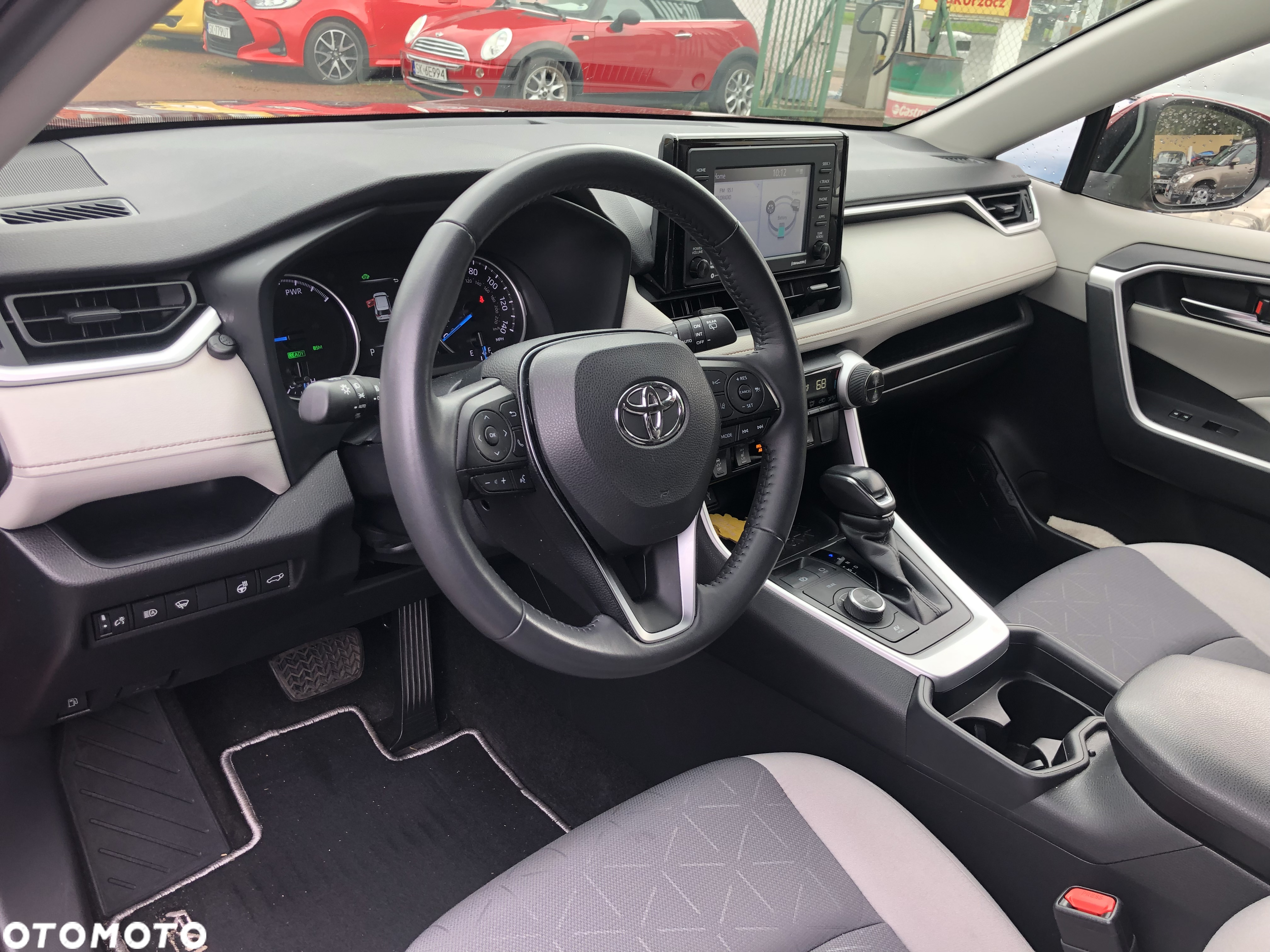 Toyota RAV4 - 10