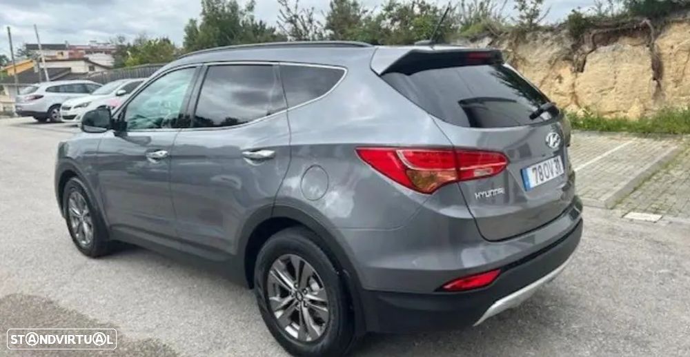 Hyundai Santa Fe 2.2 CRDi 7Wagon Style AT - 3