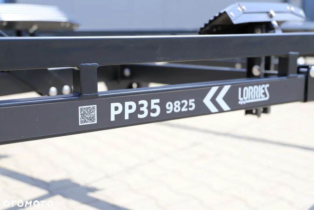 Lorries Przyczepa Podłodziowa PP35-9825 w Kolorze Czarnym Do Łodzi Max 9.8 M DMC 3500 kg Tylne Lampy LED - 13