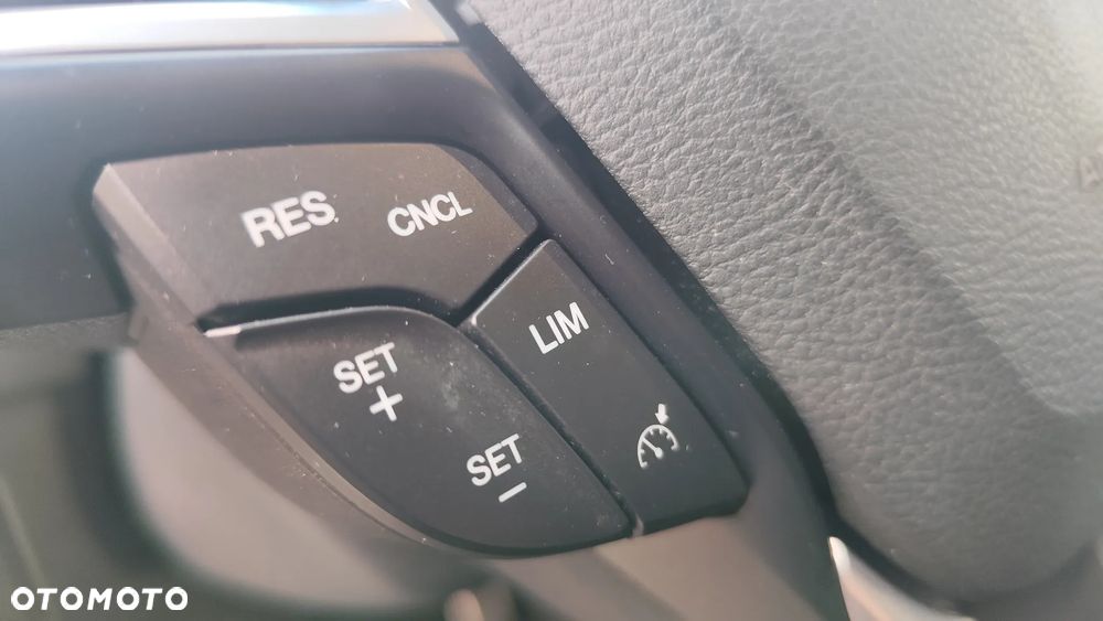 Ford Edge 2.0 TDCi 4x4 ST-LINE - 10