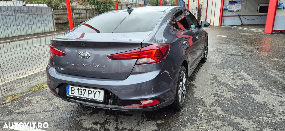 Hyundai Elantra 1.6 MPi Aut. Exclusive - 4