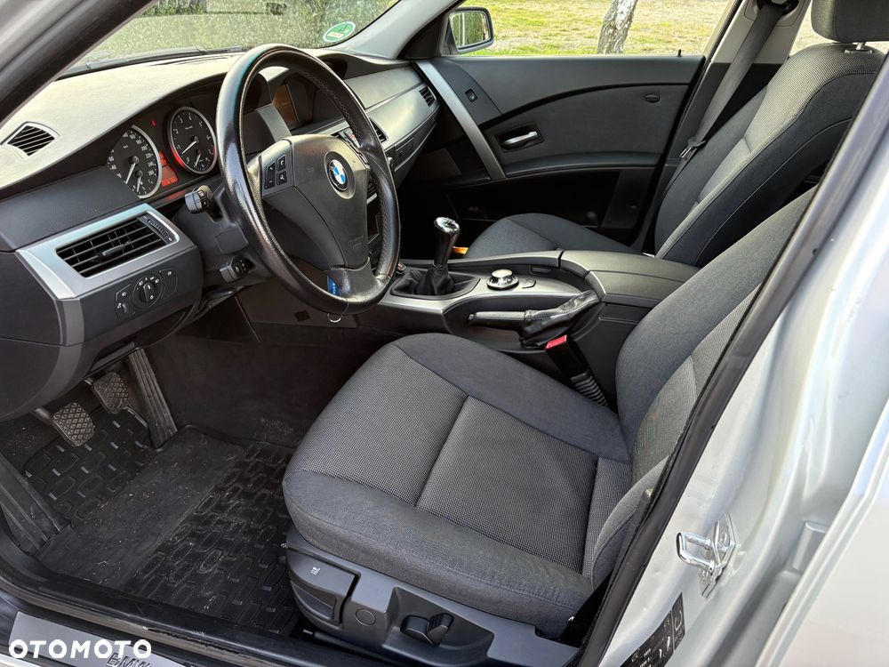 BMW Seria 5 520i - 19