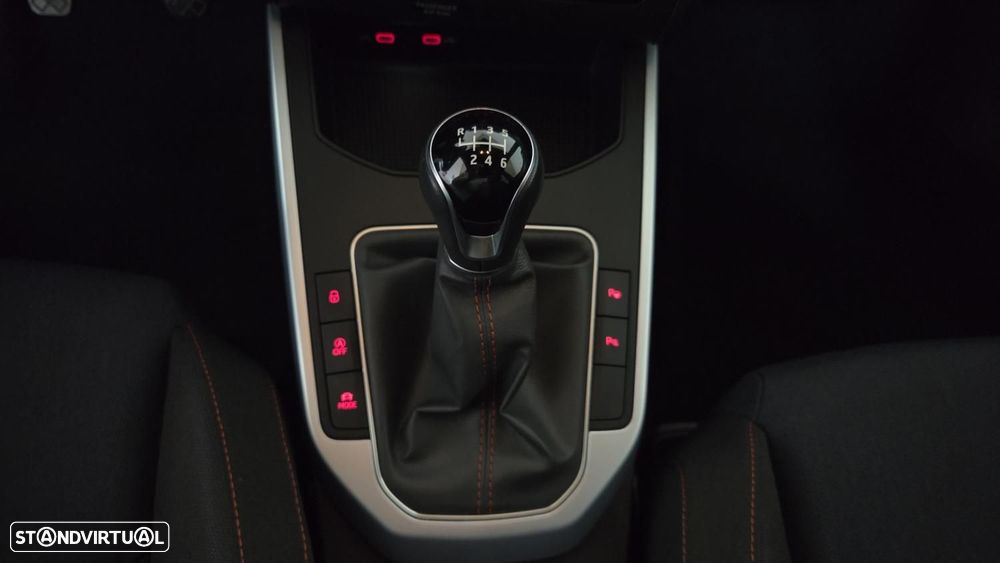 SEAT Arona 1.0 TSI FR - 25