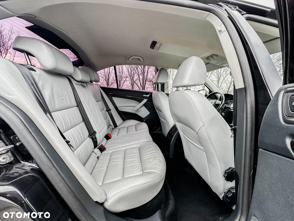 Skoda Octavia 2.0 TDI L&K DSG - 11