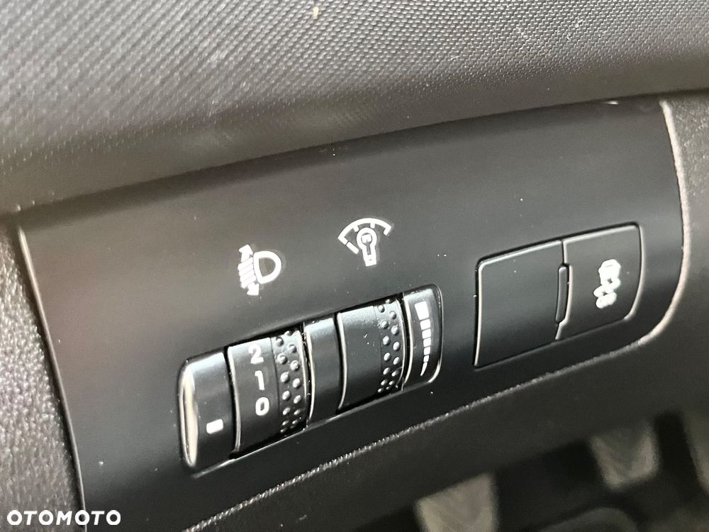 Kia Ceed 1.4 CVVT Attract - 24