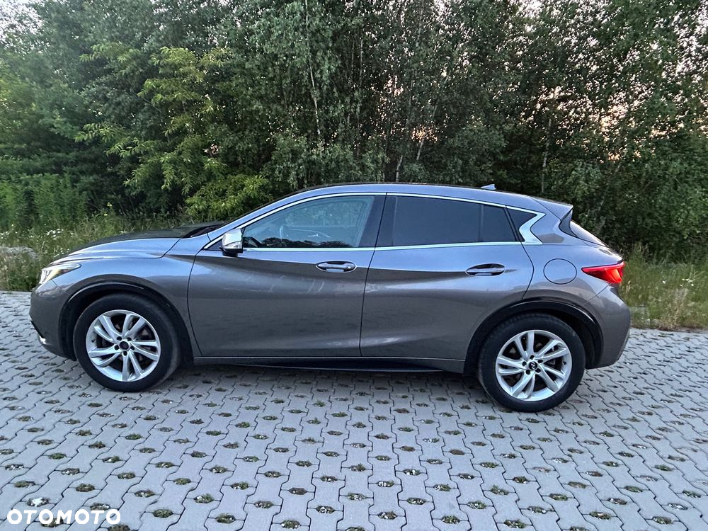 Infiniti Q30 1.5d Business 7DCT - 5