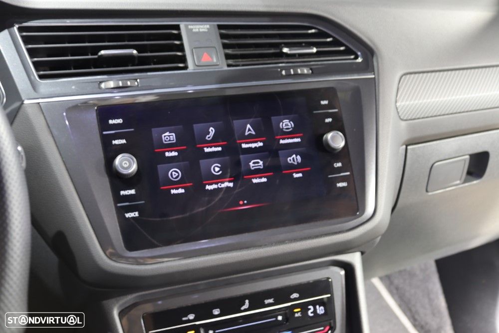 VW Tiguan Allspace 2.0 TDI R-Line DSG - 35