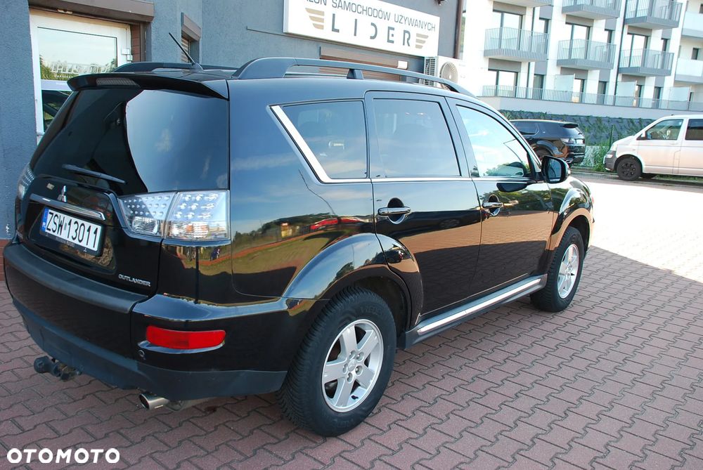 Mitsubishi Outlander 2.0 Intense NAVI 2WD EU5 CVT - 7