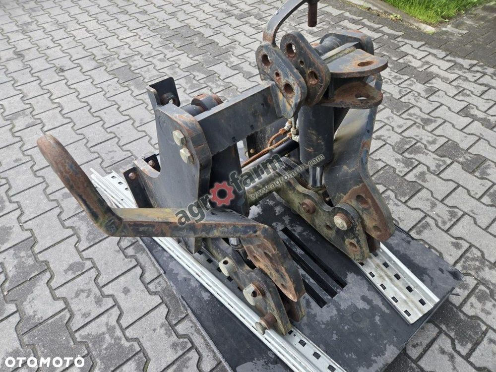 TUZ, przedni podnośnik, New Holland TM190 - 2