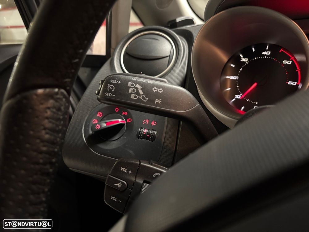 SEAT Ibiza 1.6 TDI Style DPF - 12