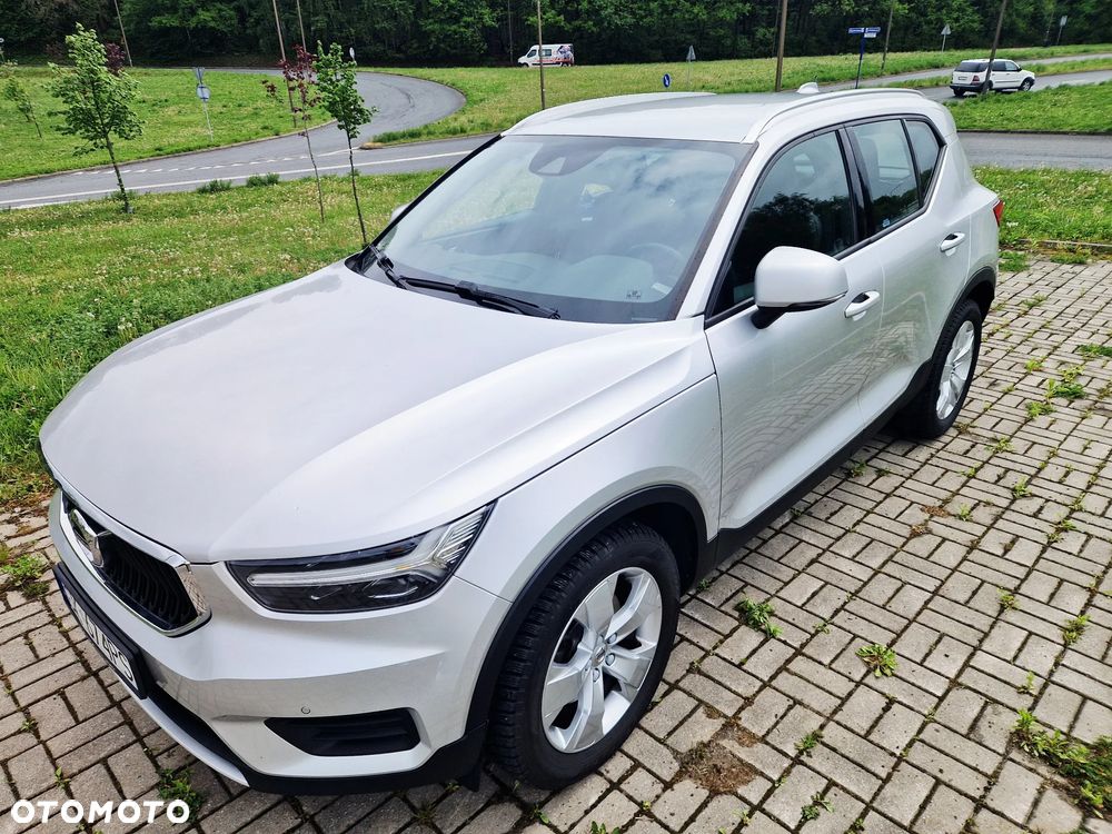 Volvo XC 40 D4 AWD R-Design - 2